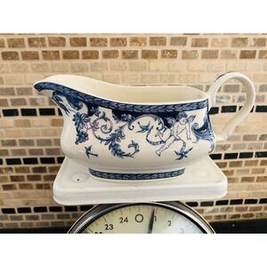 The Royal Palaces by‎ Rosina-Queens Gravy Boat White with Blue Cherub Design